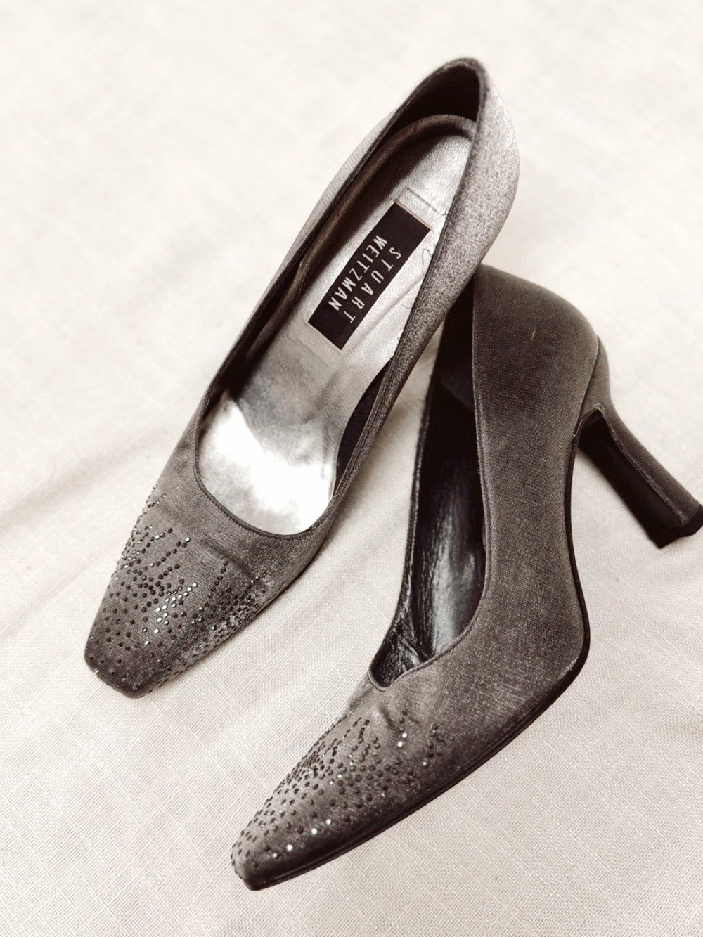 Stuart Weitzman Gray Velvet Velour Crystal-Embellished Pumps Vintage sz 9 Heels